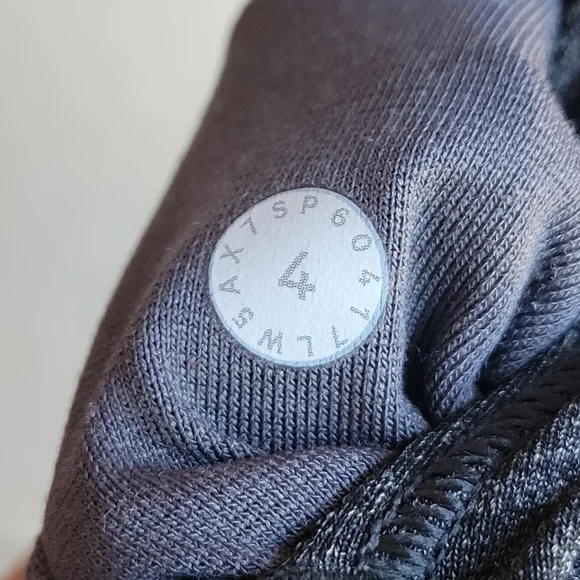 LULULEMON Heather Graphite Gray Leggings - Picture 4 of 13